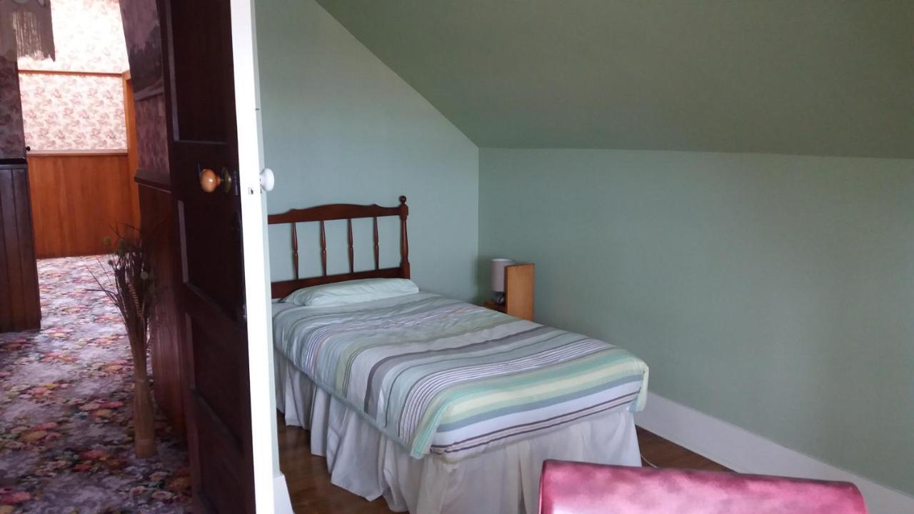 Chimneys B&B Oamaru Eksteriør bilde