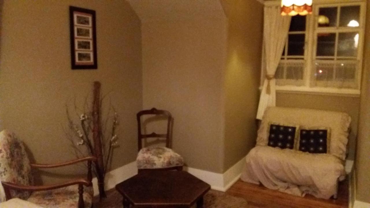 Chimneys B&B Oamaru Eksteriør bilde